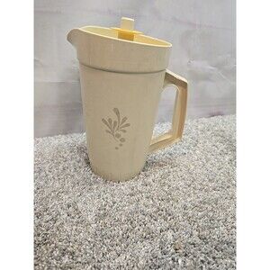 Vintage Small Tupperware 1 Quart Pitcher Almond and Harvest Gold Push Button Lid